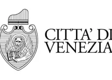 A Venezia si vota, FdI respinge la moschea e depenna dalle liste chi l’ha proposta