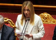 Intervenendo al Senato, la premier Giorgia Meloni ha parlato di “interventi unilaterali condotti fuori dal perimetro del diritto internazionale”