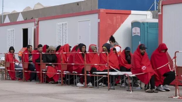 Il Parlamento europeo ha approvato gli hub per i rimpatri in Paesi terzi.