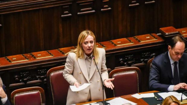 Meloni, né dimissioni né rimpasto, il governo c'è e non scappiamo