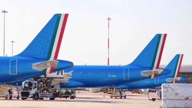 Voli a rischio in Europa tra sei settimane? Crisi di Hormuz e effetto sul traffico aereo