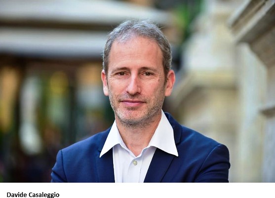 Casaleggio scarica il M5S: «Valori finiti, Conte starebbe bene nel Pd»