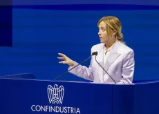 Meloni a Confindustria, subito un cantiere per la riforma della burocrazia.