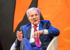 L’ennesimo crollo. La gente non vota e Prodi ha una proposta che tutti ignorano