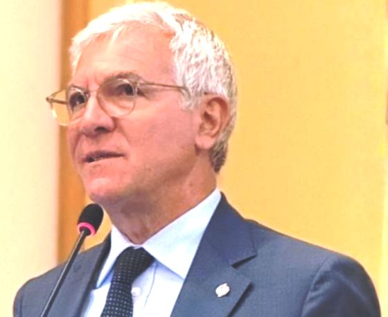 NO AL VINCOLO DI ESCLUSIVITÀ
