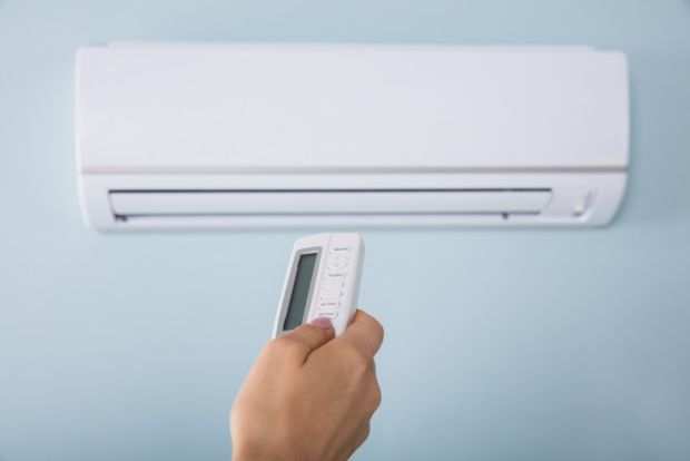 Caldo, il ventilatore non basta più.