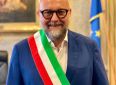 “Il sindaco di Modena incontra i bambini con l’indagato per terrorismo”,