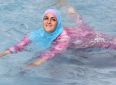 Piscina per islamiche a Roma, è scontro.