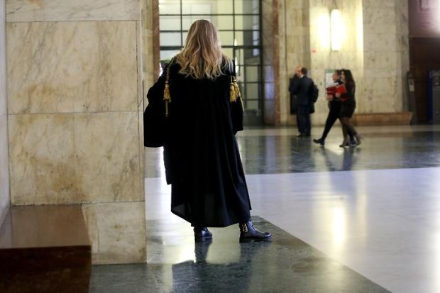 CAMBIA L'AVVOCATURA ITALIANA
