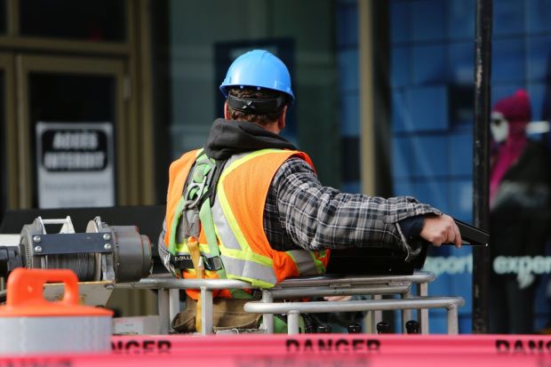 Sicurezza sui luoghi di lavoro: perché è importante essere a norma