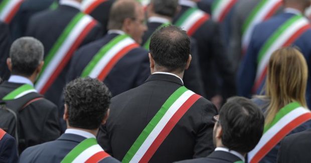 Sindaci e governatori: ecco quelli più apprezzati d’Italia secondo “Governance Poll 2026”