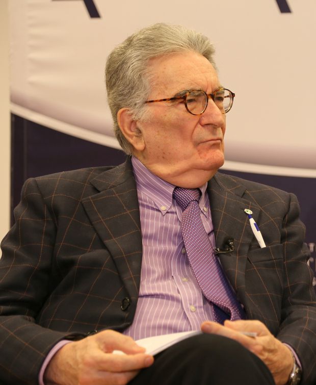 Il problema del Pd si chiama Conte. Schlein rifletta..
