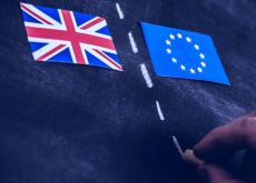 Londra revoca i visti europei “concessi per errore”