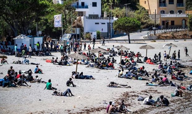 Ceuta prova a ripartire dopo l’arrivo di 60mila migranti dal Marocco