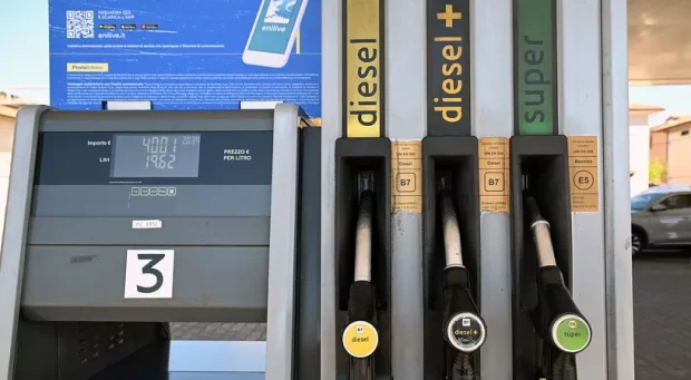 Caro carburante quanto si può risparmiare veramente?