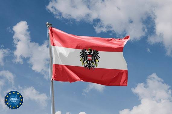 Austria, vietato il velo islamico a scuola